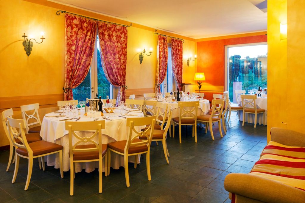 sala interna ristorante golf